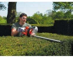 Black & Decker GT7030 Heggenschaar | 700 W | 70 Cm | 30 Mm [Heggenschaar] -Makita || Beta || Metabo Verkoopwinkel Black Decker GT7030 Heggenschaar ext 6