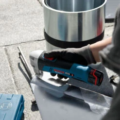 Bosch Professional GSC 12V-13 Solo Accuplatenschaar | 12 Volt Li-Ion | Solo | Doos [0.601.926.105] -Makita || Beta || Metabo Verkoopwinkel Bosch GSC 108V Li 2