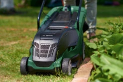 Bosch Tuingereedschap UniversalRotak 650 Grasmaaier | LeafCollect | ErgoFlex | 1700 Watt | 40 Cm [0.600.8B9.205] -Makita || Beta || Metabo Verkoopwinkel Bosch Tuin UniversalRotak 450 0.600.8B9.000 ext 9 1