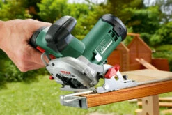 Bosch Groen UniversalCirc 12 Accu Cirkelzaag | 12 Volt 2.5 Ah Li-Ion | 85 Mm [0.603.3C7.002] -Makita || Beta || Metabo Verkoopwinkel Bosch UniversalCirc 12 0.603.3C7.002 ext 4