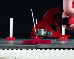 Carat Tegelnivelleersysteem Tegelnivelleersysteem | Tegelzetters | Tang + 100 Sets | +Emmer [BTNSSET000] -Makita || Beta || Metabo Verkoopwinkel Carat Tegelnivelleerset BTNSSET000 Extra 1